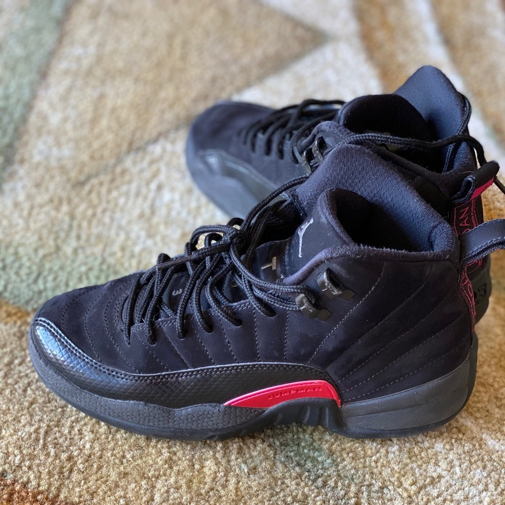 JORDAN RETRO 12"Black/RushPink(4.5M US Youth Boys)